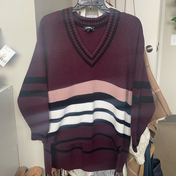 Express Sweaters - Oversized Sweater
